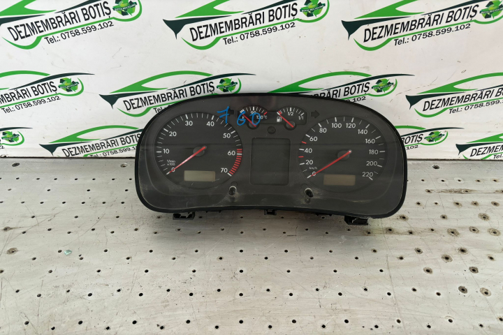 Ceasuri bord Volkswagen VW Golf 4 [1997 - 2006] wagon 1.4 MT (75 hp)