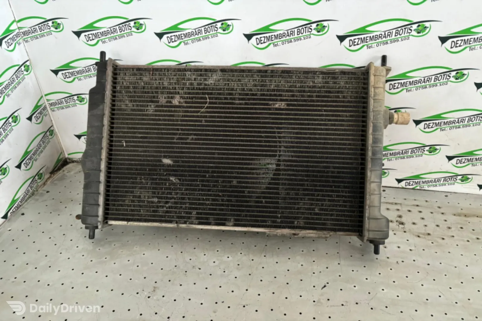Radiator apa racire motor Volkswagen VW Polo 3 6N [1994 - 2001] Hatchback 5-usi 1.4 MT (60 hp)