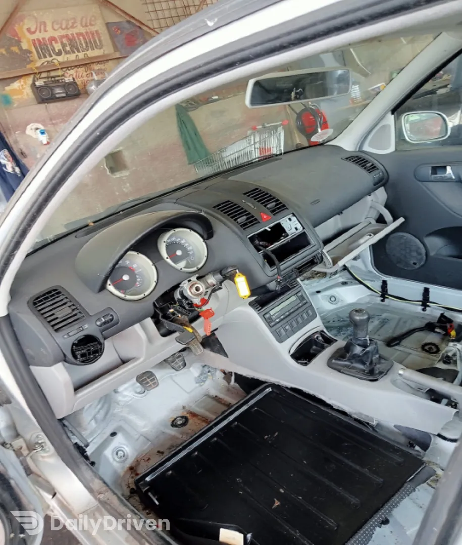 Contact cu cheie Volkswagen VW Polo 3 6N [1994 - 2001] Hatchback 5-usi 1.4 MT (60 hp)