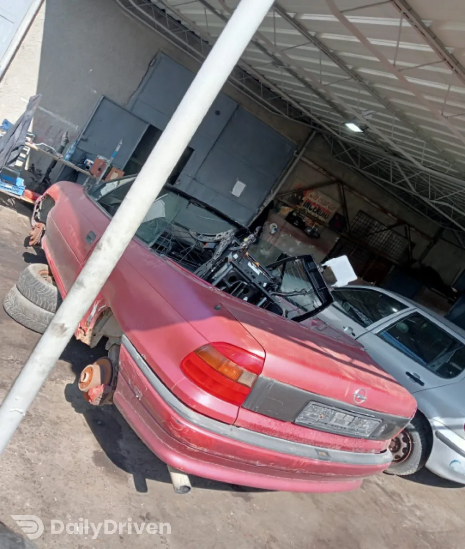 Suport filtru ulei Opel Astra F [facelift] [1994 - 2002] Cabriolet 1.8 MT (116 hp)