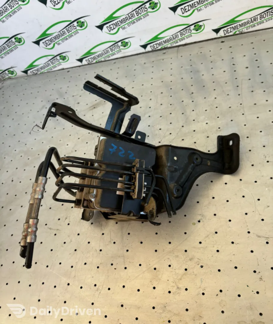 Pompa ABS Audi A4 B7 [2004 - 2008] Avant wagon 5-usi 2.0 TDI MT (140 hp)