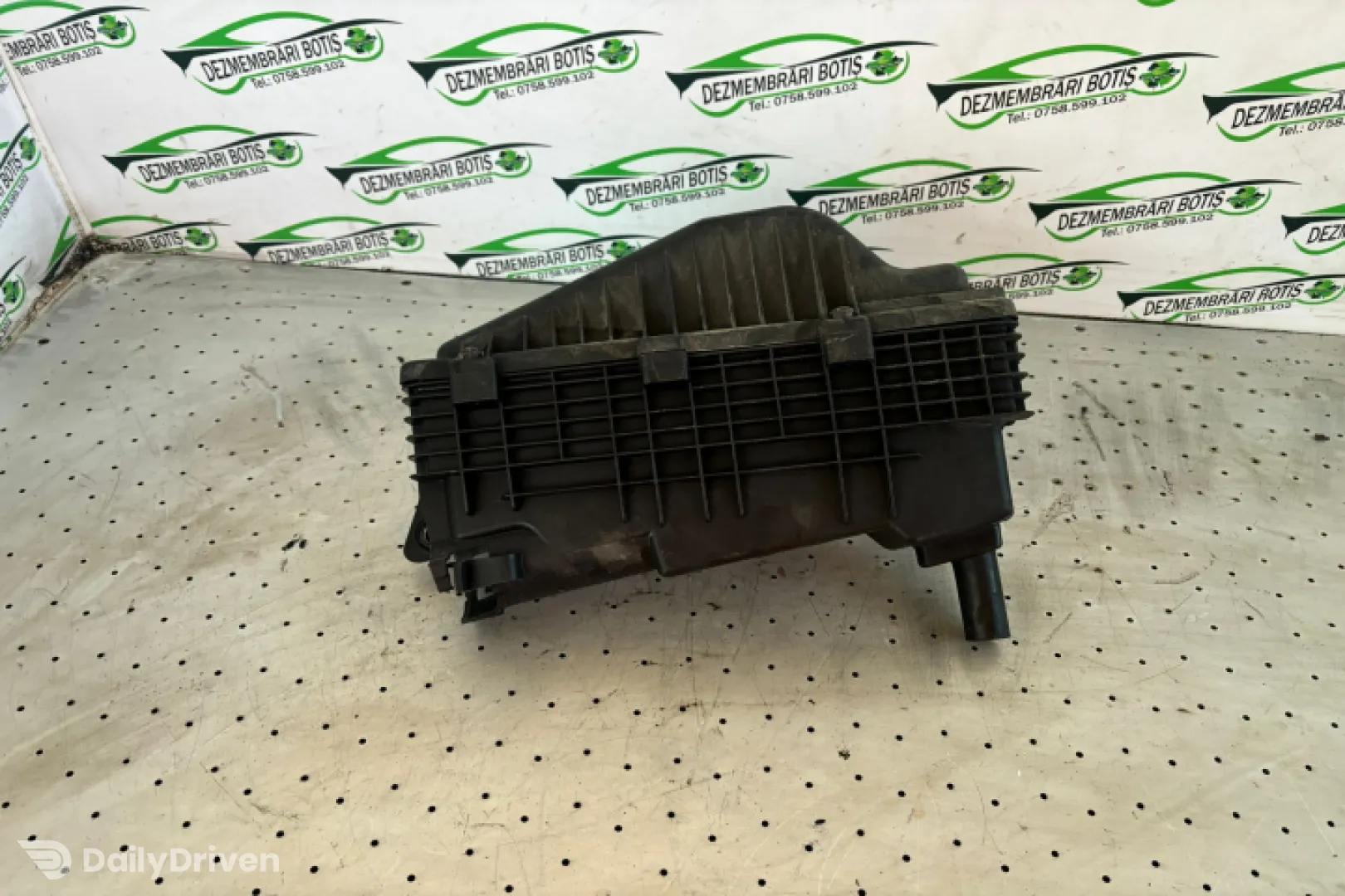 Carcasa filtru aer Peugeot 206  [facelift] [2002 - 2009] wagon 5-usi 1.4 MT (75 hp)
