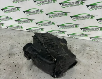 Carcasa filtru aer Toyota Avensis 2 T25 [2002 - 2006] wagon 2.2 D MT (175 hp)