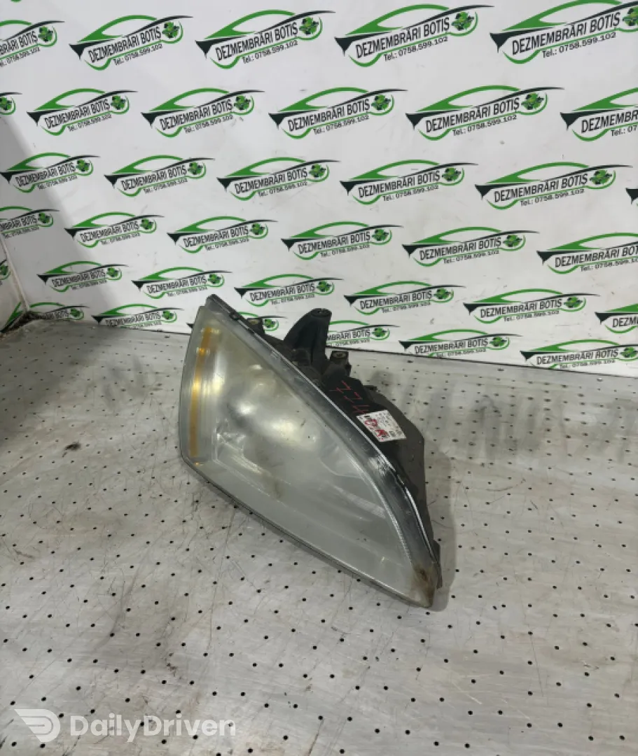 Far dreapta Ford Focus 2 [2004 - 2008] wagon 5-usi 1.6 TDCi MT (90 hp)