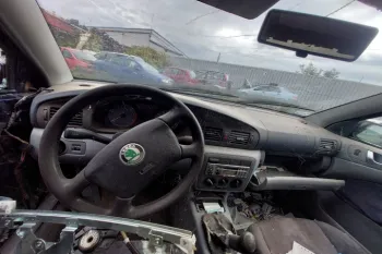 Motoras macara geam spate dreapta Skoda Octavia  [1996 - 2000] Liftback 5-usi 1.6 MT (75 hp)