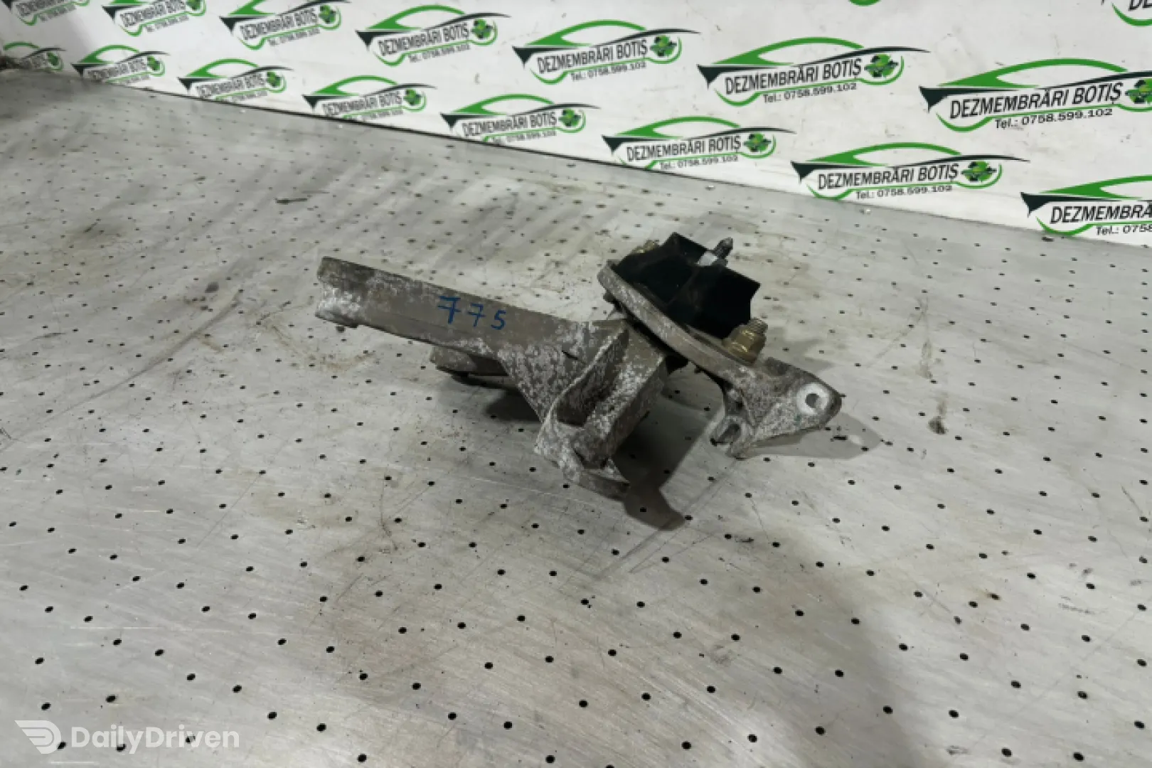 Suport motor Dacia Logan  [2004 - 2008] Sedan 1.4 MT (75 hp)