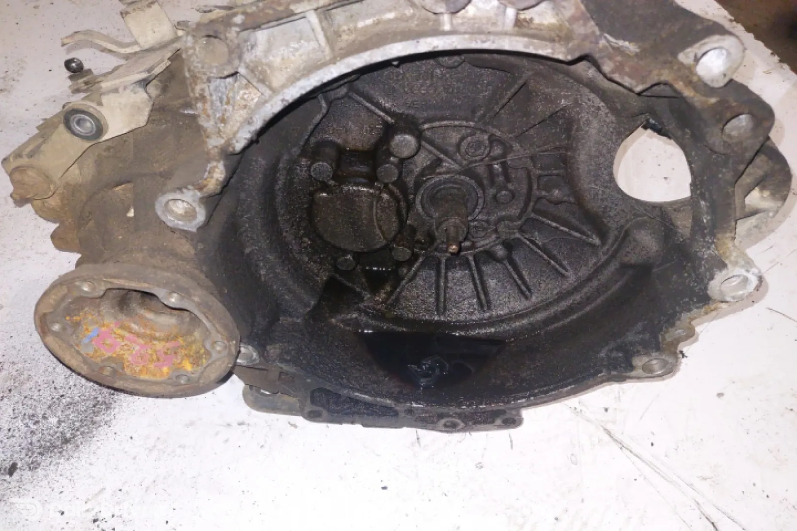 Cutie de viteze manuala Volkswagen VW Golf 4 [1997 - 2006] wagon 1.6 MT (105 hp)