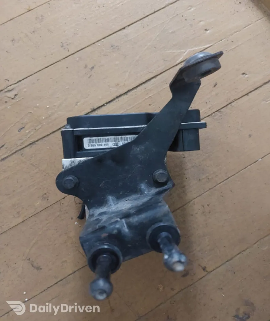 Pompa ABS 5Z0 614 117 B Volkswagen VW Fox 2 [facelift] [2005 - 2009] Hatchback 3-usi 1.2 MT (55 hp)