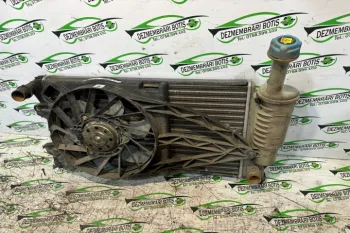 Radiator apa racire motor Fiat Panda 2 [2003 - 2011] Hatchback 5-usi 1.2 MT (60 hp)