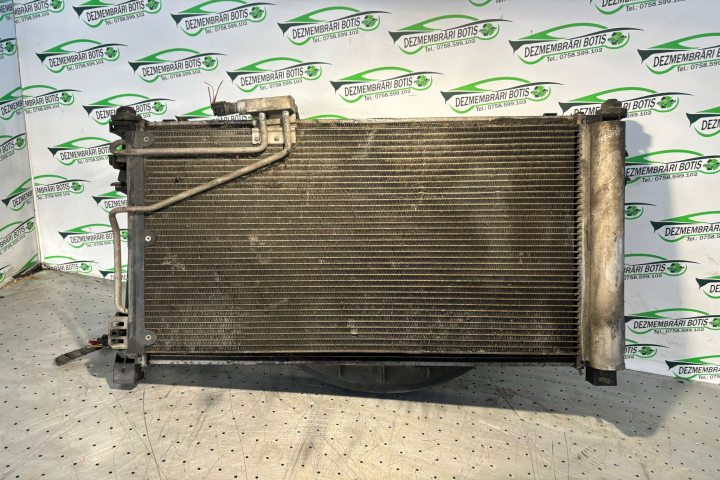 Radiator apa racire motor Mercedes-Benz C-Class W203/S203/CL203 [2000 - 2004] Sedan 4-usi C 220 CDI MT (143 hp)