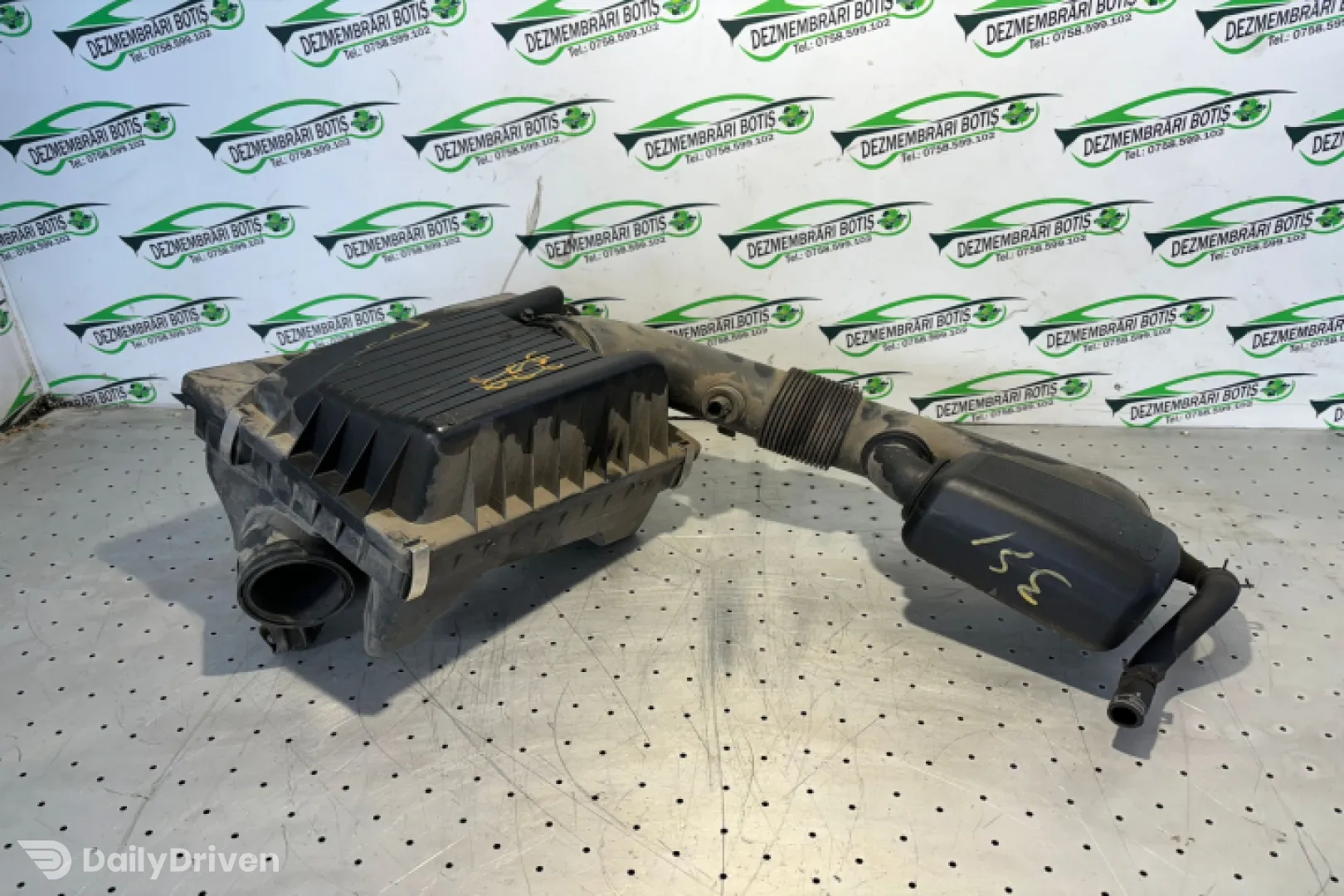 Carcasa filtru aer Renault Scenic 2 [2003 - 2006] Grand minivan 5-usi 1.9 dCi MT (120 hp)