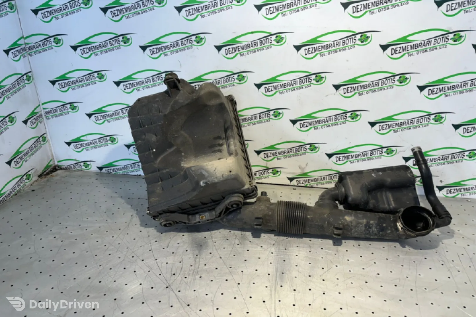 Carcasa filtru aer Renault Scenic 2 [2003 - 2006] Grand minivan 5-usi 1.9 dCi MT (120 hp)