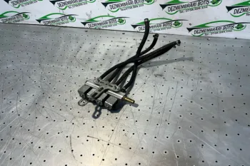 Rampa injectoare . Ford Focus  [1998 - 2004] Hatchback 3-usi 1.6 MT (101 hp)