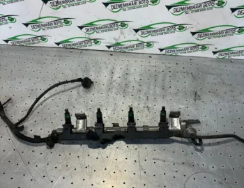 Rampa injectoare Ford Focus  [1998 - 2004] Hatchback 5-usi 1.6 MT (101 hp)