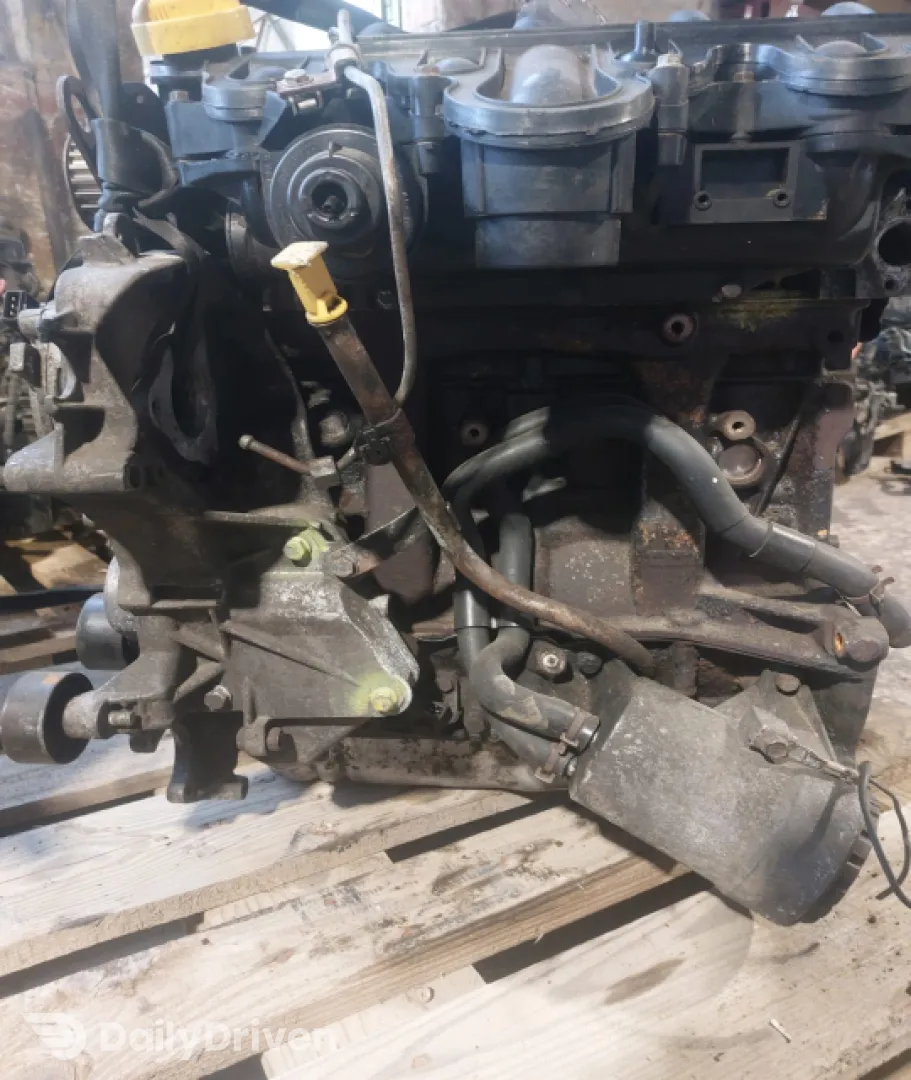 Motor Fara Anexe Renault Master 2 [1997 - 2004] Autoutilitara cu prelata 2-usi 2.2 dCi MT (90 hp)