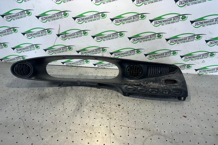 Plansa bord Daewoo Leganza  [1997 - 2002] Sedan 2.0 MT (133 hp) LEGANZA MOTOR 2.0 BENZINA AN 1999