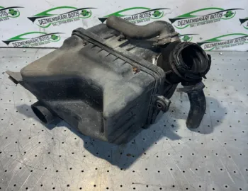 Carcasa filtru aer Chevrolet Aveo T200 [2003 - 2008] Hatchback 5-usi 1.2i MT (72 hp)