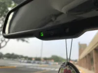 Butonul de pe oglinda retrovizoare: cum funcționează modul zi/noapte