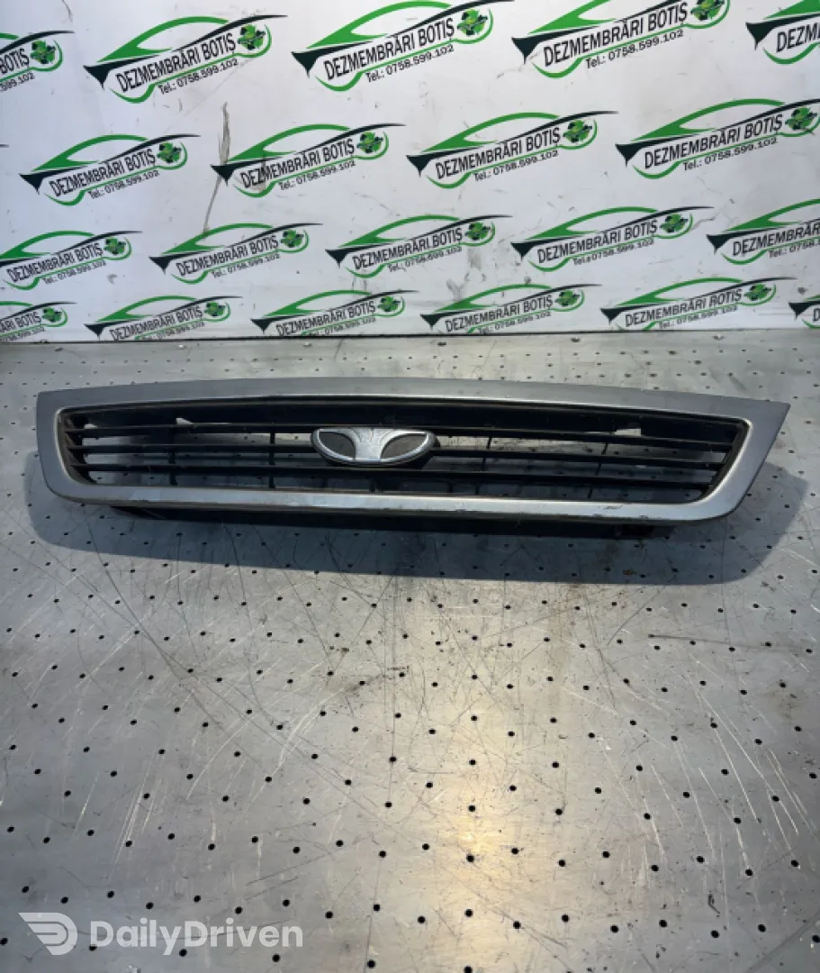 Grila radiator Daewoo Cielo  [1994 - 2002] Sedan 4-usi 1.5 i MT (75 hp)