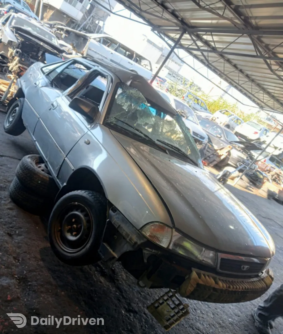 Far dreapta Daewoo Cielo  [1994 - 2002] Sedan 4-usi 1.5 i MT (75 hp)