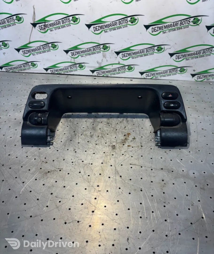 Ornament Daewoo Cielo  [1994 - 2002] Sedan 4-usi 1.5 i MT (75 hp)