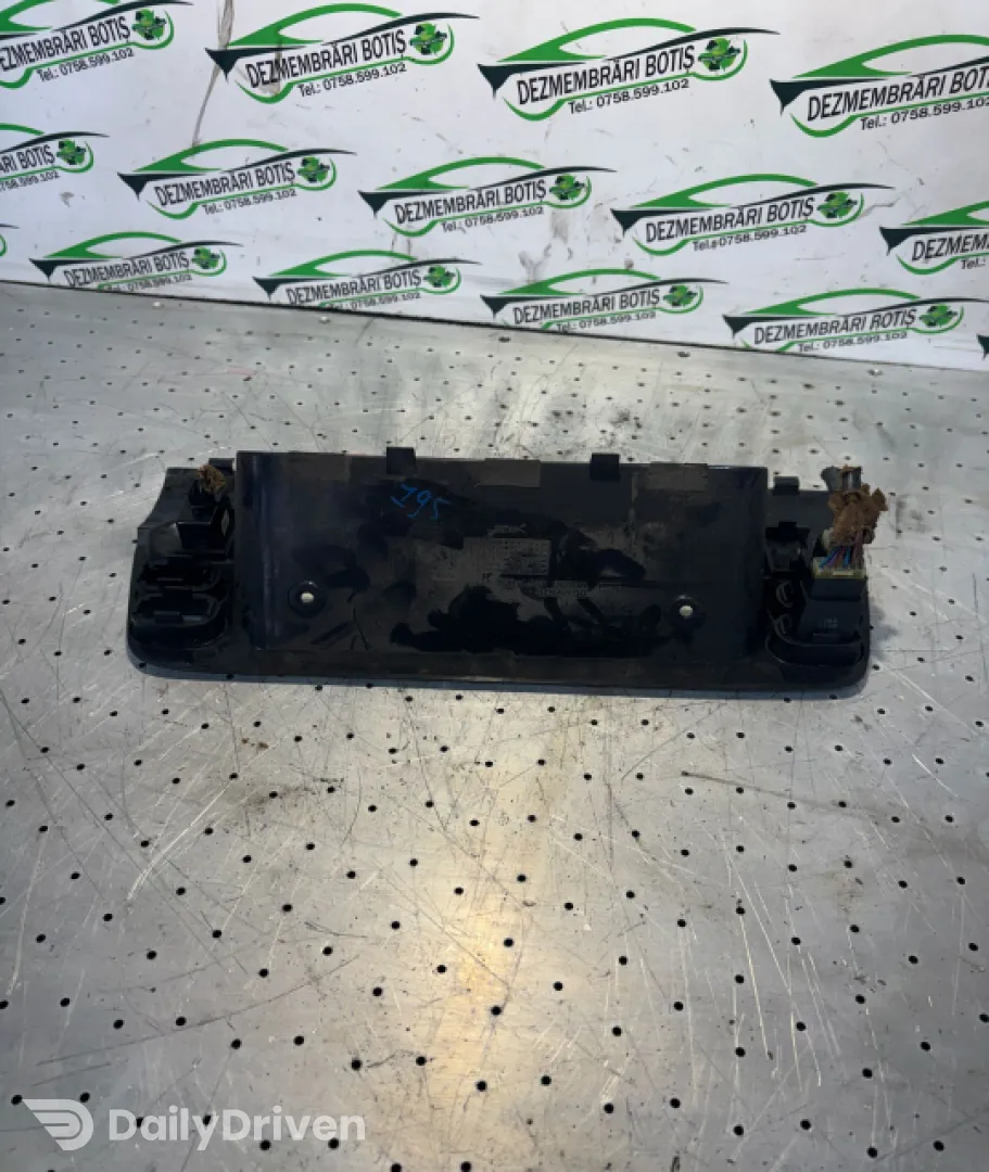 Ornament Daewoo Cielo  [1994 - 2002] Sedan 4-usi 1.5 i MT (75 hp)