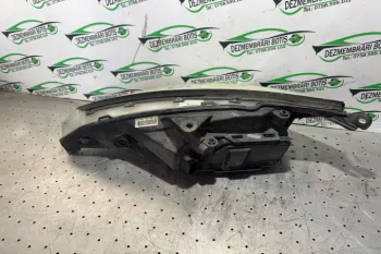 Far dreapta Ford Focus  [1998 - 2004] wagon 5-usi 1.8 MT (116 hp)