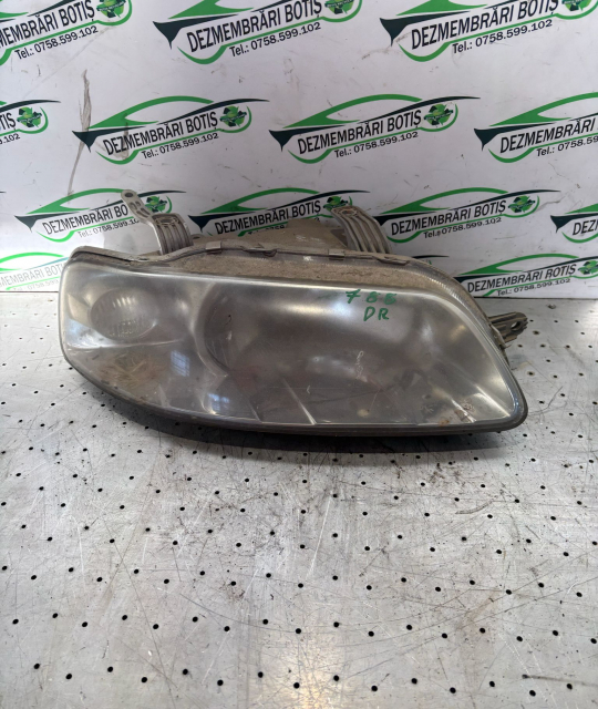 Far dreapta Chevrolet Kalos  [2003 - 2008] Sedan 1.4 MT (94 hp)