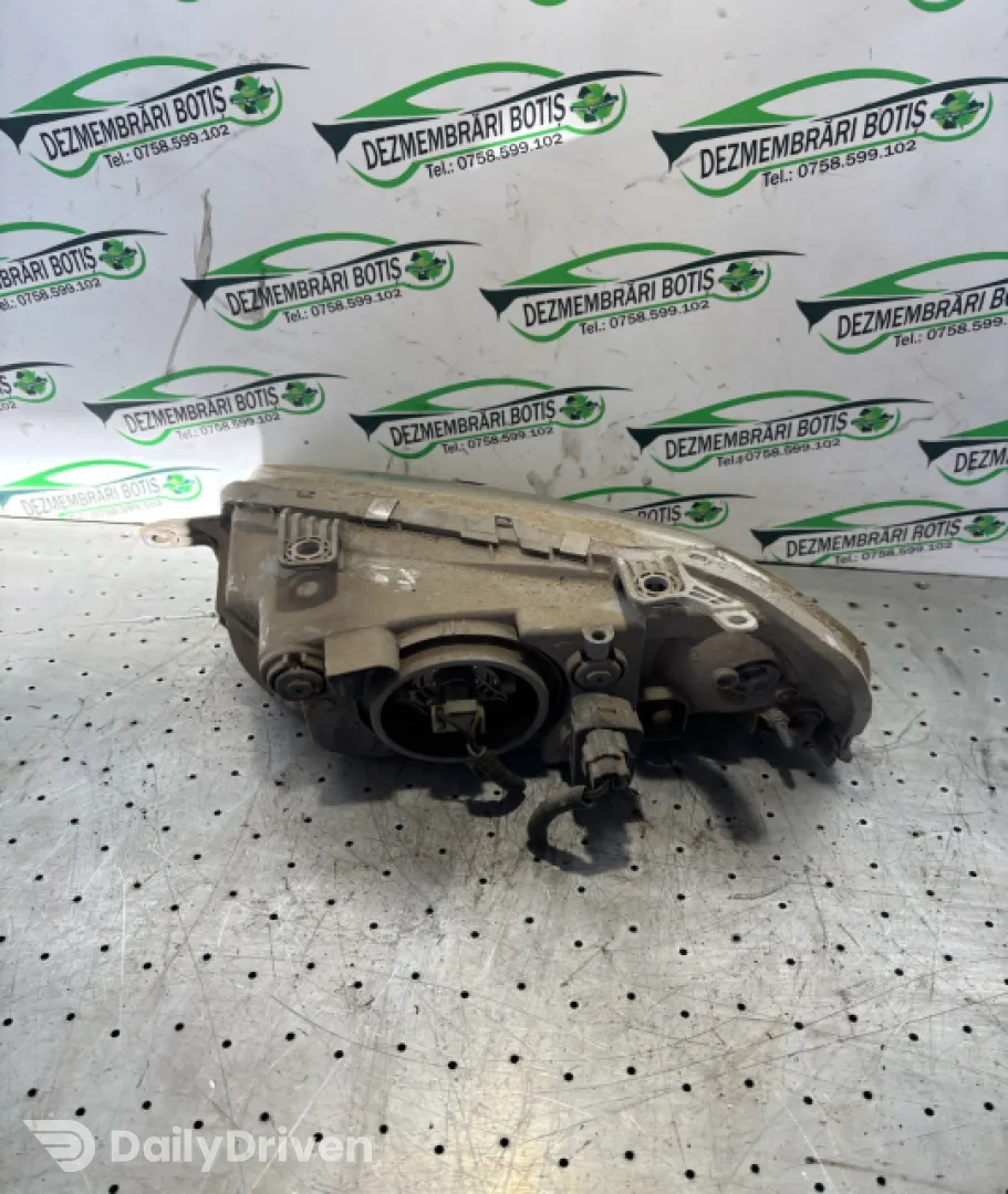 Far dreapta Chevrolet Kalos  [2003 - 2008] Sedan 1.4 MT (94 hp)