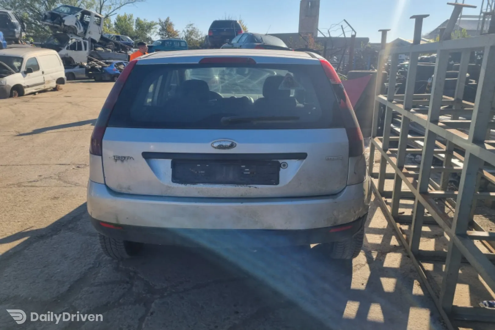 Centura siguranta spate mijloc Ford Fiesta 5 [2001 - 2007] Hatchback 5-usi 1.4 TDCi MT (68 hp)