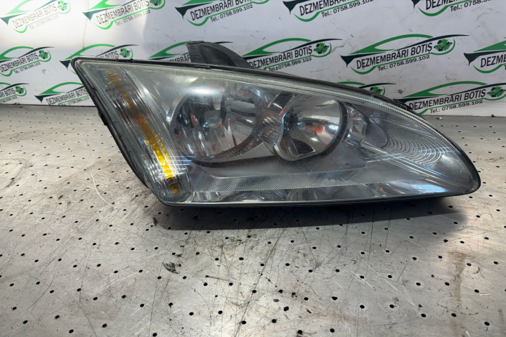 Far dreapta @718 Renault Trafic 2 [facelift] [2006 - 2015] Minivan 2.0 dCi MT L2H1 (9 places) (114 hp)