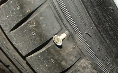 Poți repara o anvelopă cu un cui în ea? Ghid complet și sfaturi practice