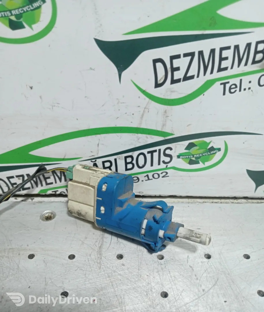 Switch pedala frana Ford Focus 2 [2004 - 2008] wagon 5-usi 1.6 TDCi MT (109 hp)
