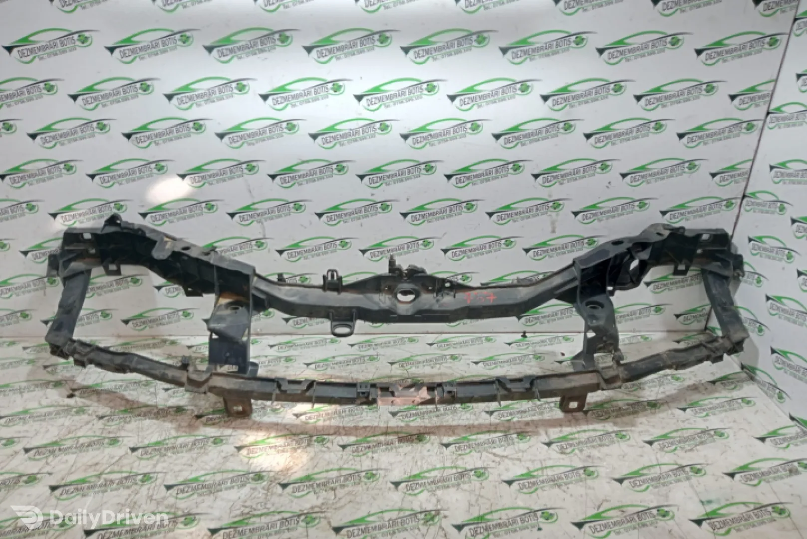 Trager / Calandru @757 Ford Focus 2 [2004 - 2008] wagon 5-usi 1.6 TDCi MT (90 hp)