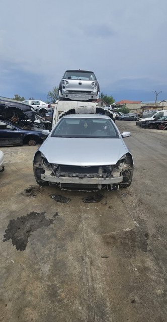 Bara spate Opel Astra H [2004 - 2007] Hatchback 1.6 MT (105 hp)