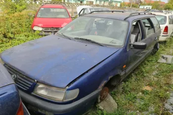Armatura / Intaritura bara fata Volkswagen VW Passat B4 [1993 - 1997] wagon 1.6 MT (100 hp)
