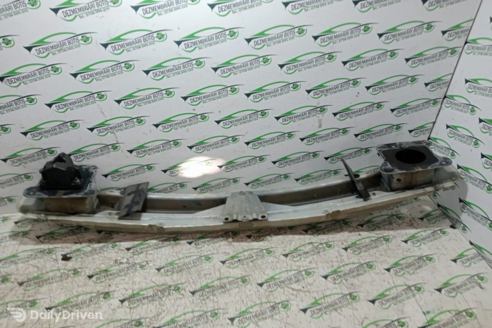 Armatura / Intaritura bara fata Renault Laguna 2 [2001 - 2005] Liftback 1.6 MT (107 hp)
