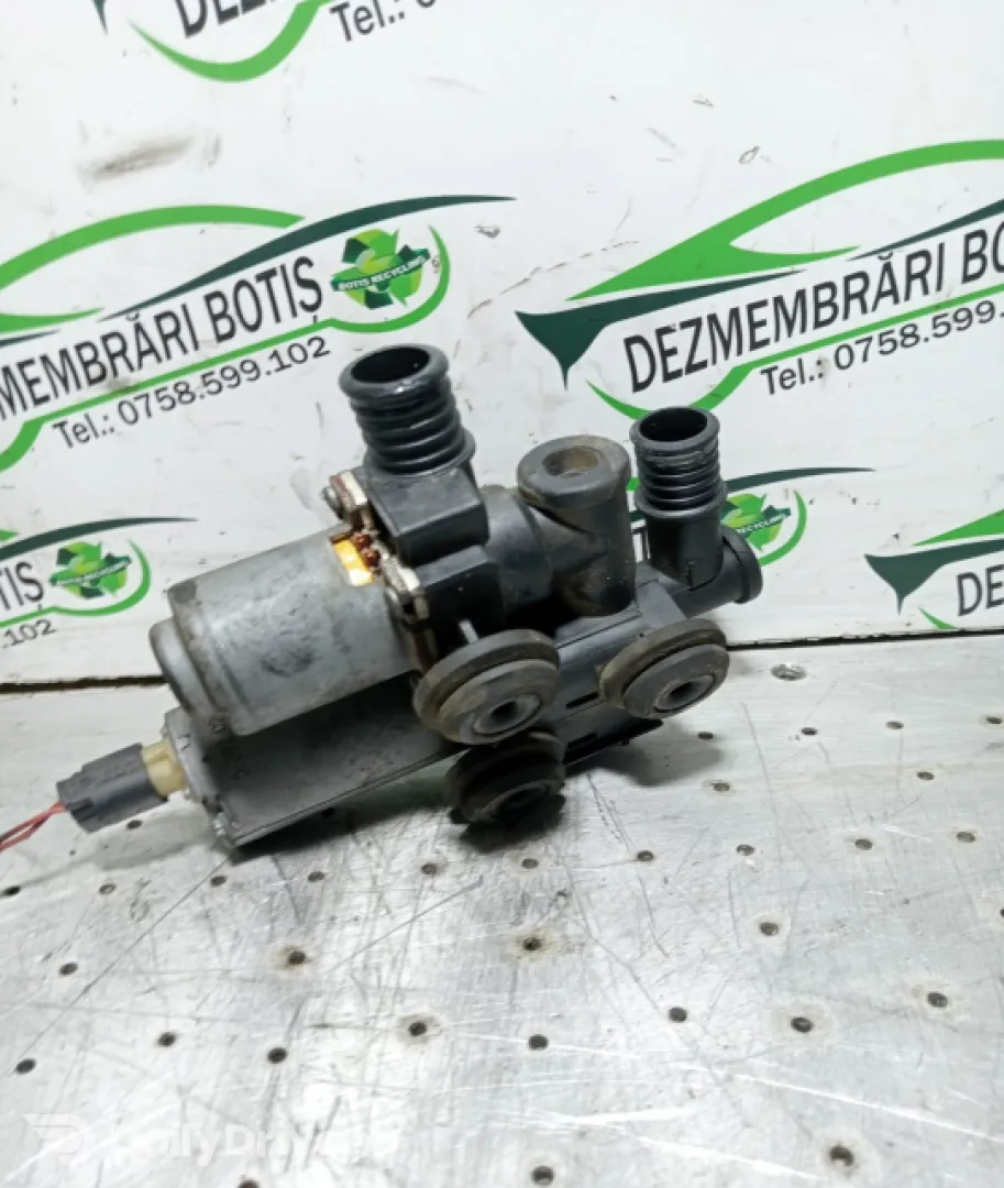 Pompa recirculare apa BMW Seria 3 E46 [1997 - 2003] Sedan 4-usi 318i AT (118 hp)