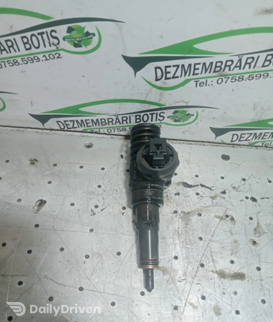 Injector Motorina Bosch 038 130 073 bn/CS Volkswagen VW Passat B5.5 [facelift] [2000 - 2005] Sedan 1.9 TDI 5MT (131 hp)