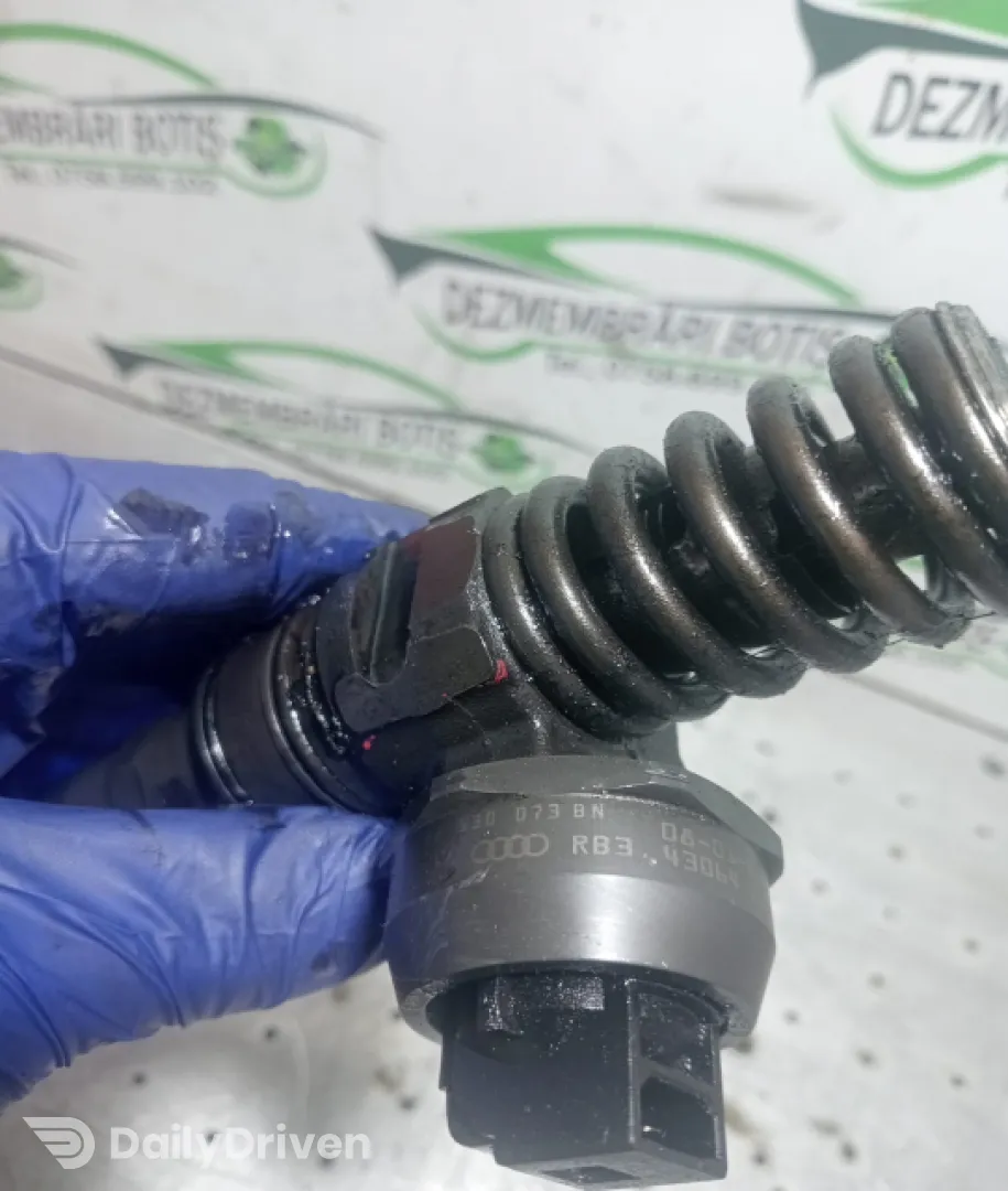 Injector Motorina Bosch 038 130 073 bn/CS Volkswagen VW Passat B5.5 [facelift] [2000 - 2005] Sedan 1.9 TDI 5MT (131 hp)