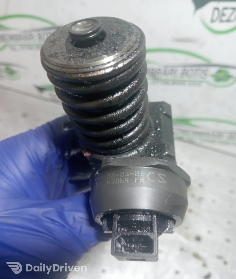 Injector Motorina Bosch 038 130 073 bn/CS Volkswagen VW Golf 4 [1997 - 2006]