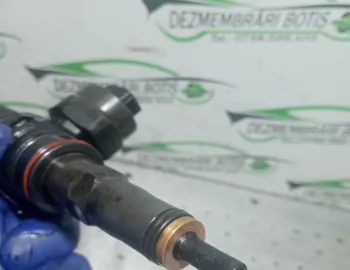 Injector Motorina Bosch 038 130 073 aa/AT Audi A4 B5 [facelift] [2000 - 2001]
