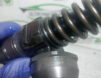 Injector Motorina Bosch 038 130 073 ag/BA Skoda Octavia  [facelift] [2000 - 2010]