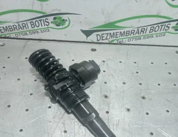 Injector Motorina Bosch 038 130 073 j_/R_ Volkswagen VW Golf 4 [1997 - 2006]