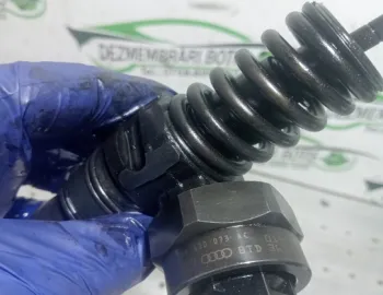 Injector motorina Bosch 038 130 073 ac/AW Audi A6 4B/C5 [facelift] [2001 - 2004]