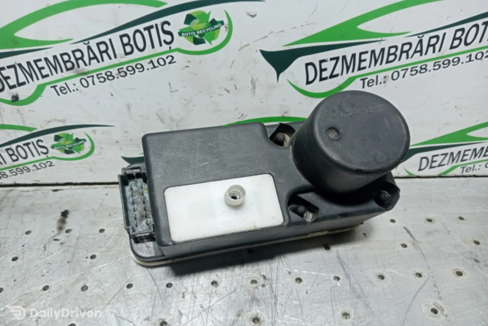 Pompa vacuum inchidere 8N0 962 257 A Volkswagen VW Polo 3 6N [facelift] [2000 - 2002] Hatchback 3-usi 1.0 MT (50 hp)