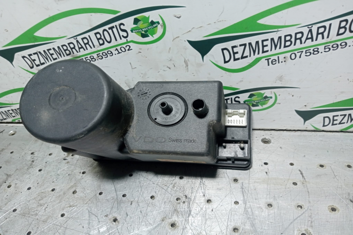 Pompa vacuum inchidere 4 A0 862 257 A Audi 80 8C/B4 [1991 - 1996] Sedan 2.0 MT (90 hp)