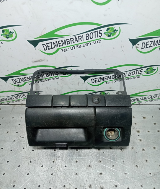 Scrumiera Volkswagen VW Vento  [1992 - 1998] Sedan 1.9 TD MT (75 hp)