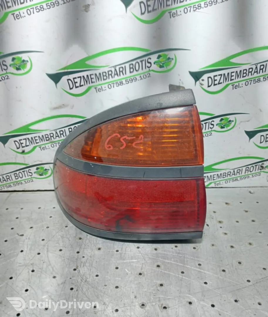 Lampa / Tripla stop stanga pe aripa Renault Laguna  [facelift] [1998 - 2001] Liftback 1.9 DCi MT (110 hp)