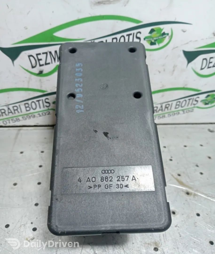 Pompa vacuum inchidere 4A0 862 257 A Audi A4 B5 [1994 - 1999] Sedan 1.9 TDI MT (90 hp)